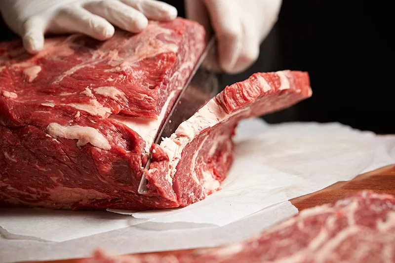 牛肉の格付けと部位ごとの特徴を知る