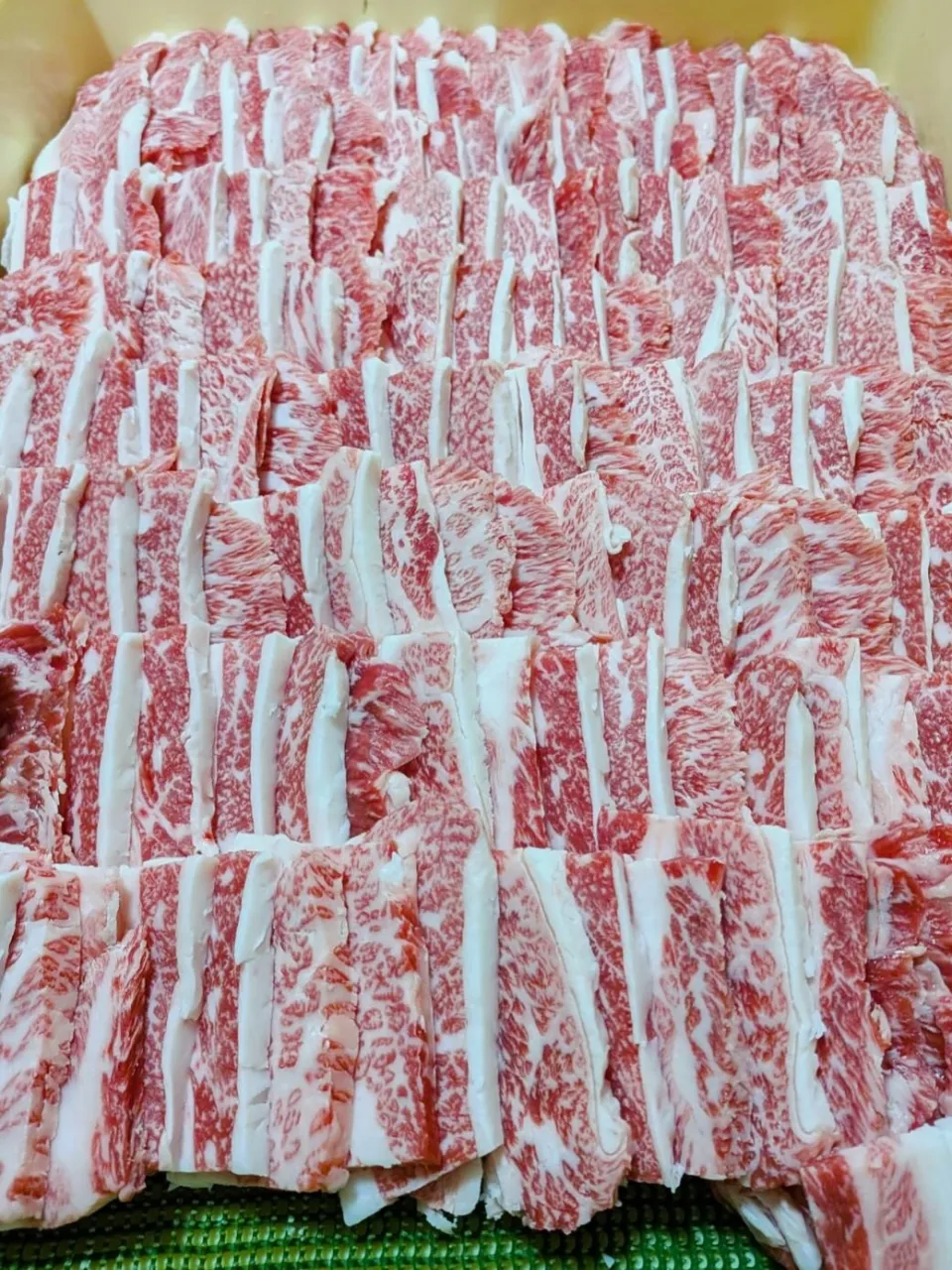 お肉好きの皆さん、週末の準備はお済みですか？