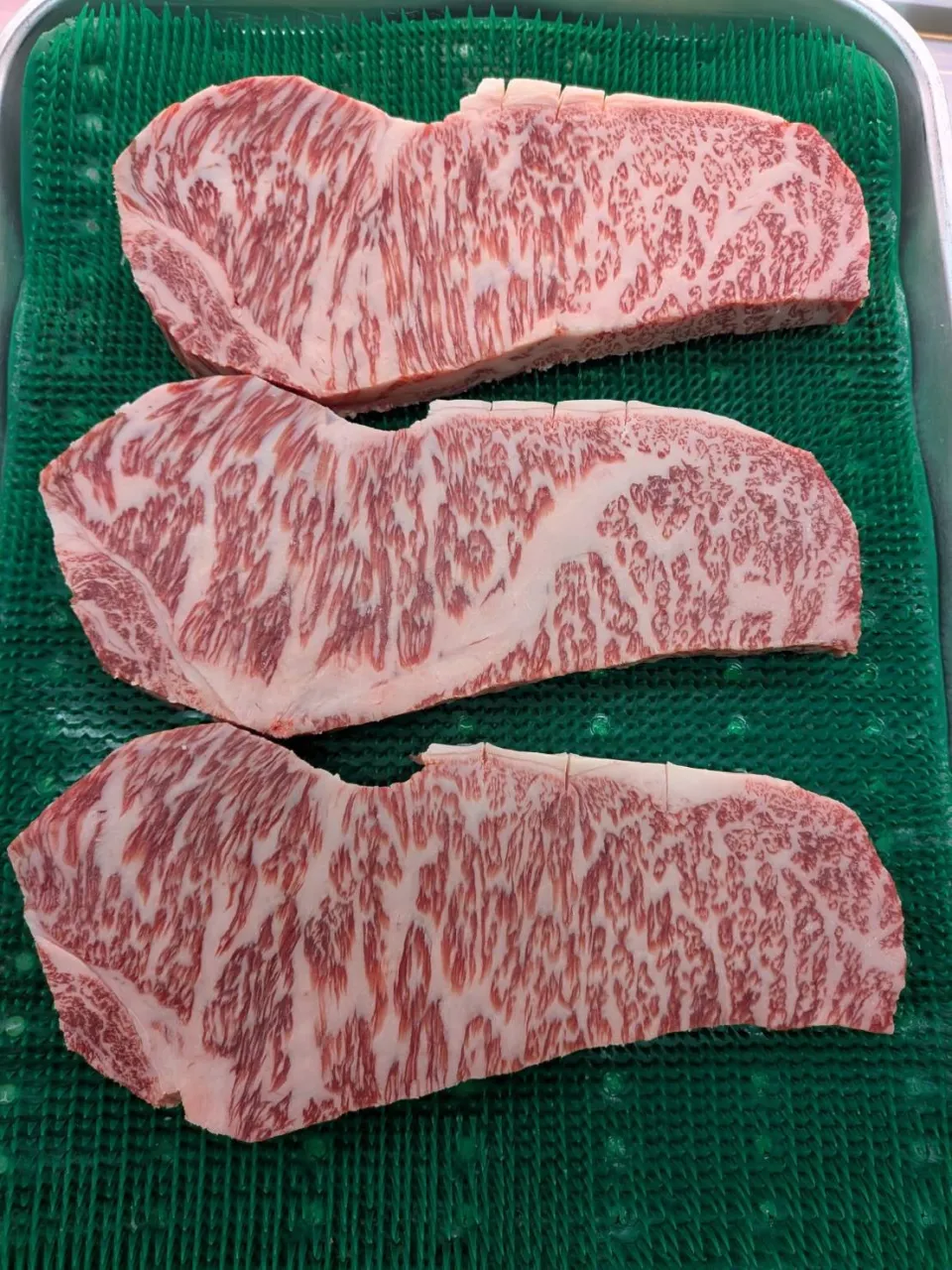 今週の週末は、お肉好きのあなたに特別なご案内です🍖